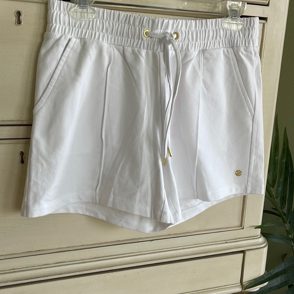 Lilly Pulitzer Pants - Lilly Pulitzer Elani Knit Shorts size S NWT
